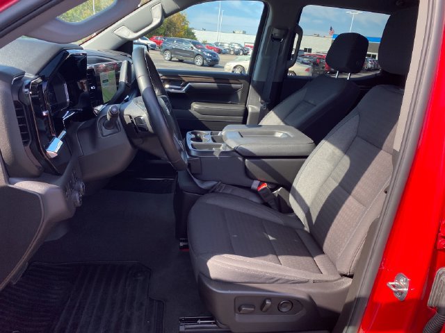 2024 Chevrolet Silverado 1500 LT - Photo 27
