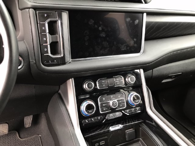 2024 GMC Yukon Denali - Photo 35