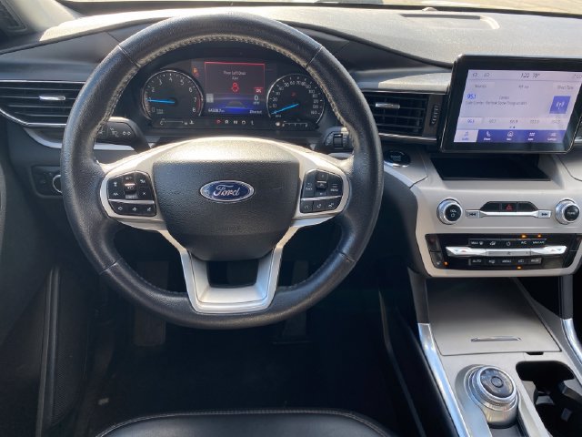 2023 Ford Explorer XLT - Photo 7