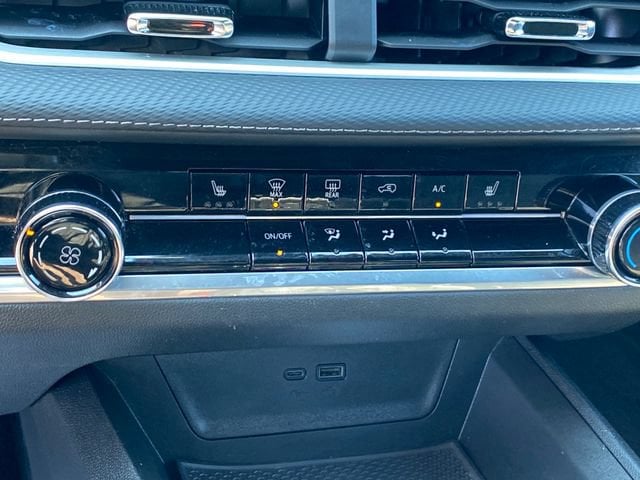 2026 Chevrolet Equinox LT - Photo 13