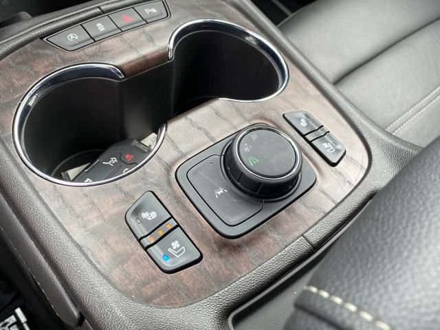 2023 GMC Acadia Denali - Photo 8