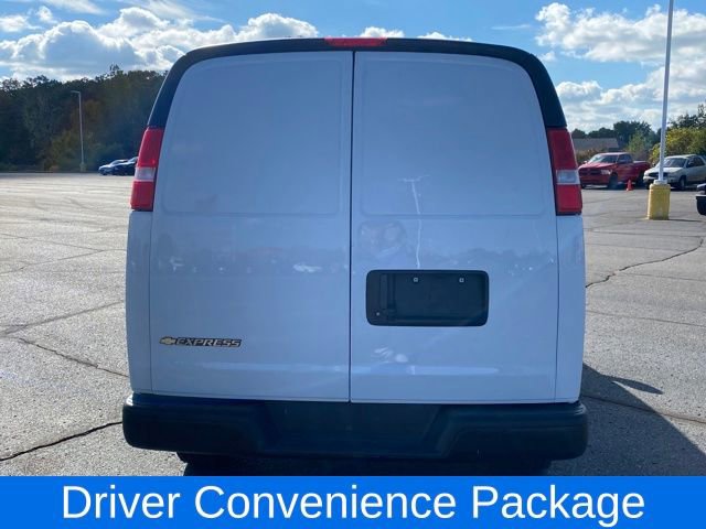 2024 Chevrolet Express Cargo 2500 Van photo 2