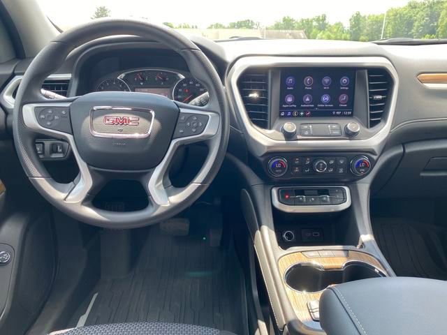 2023 Gmc Acadia SLE photo 3