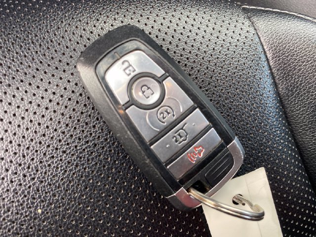2022 Ford Escape Titanium - Photo 24