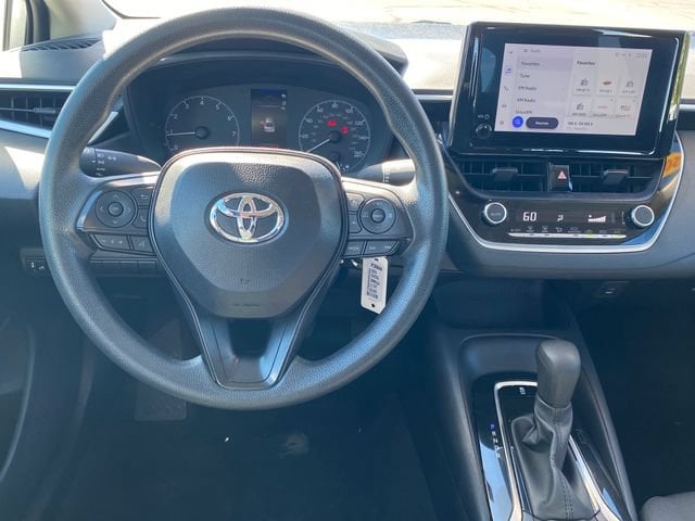 2025 Toyota Corolla LE - Photo 7