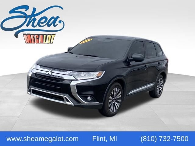 2019 Mitsubishi Outlander ES FWD's photo