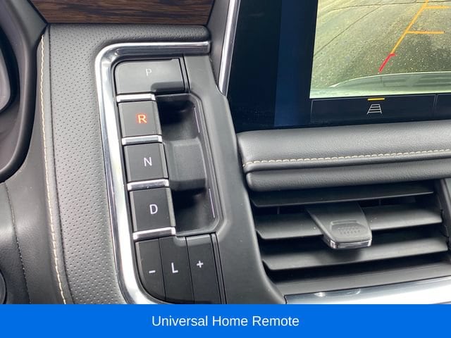2024 Chevrolet Suburban Premier - Photo 11