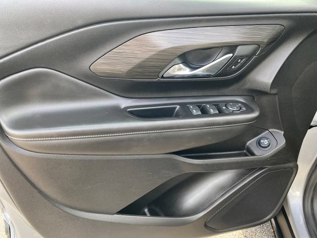 2024 GMC Terrain SLE - Photo 18