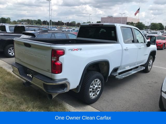 2024 Chevrolet Silverado 2500HD LT photo 2