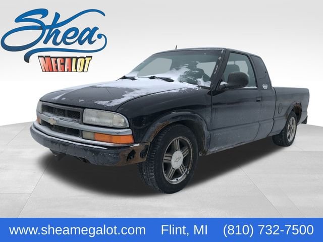 1998 Chevrolet S-10 LS's photo