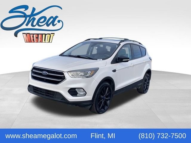 2017 Ford Escape Titanium's photo
