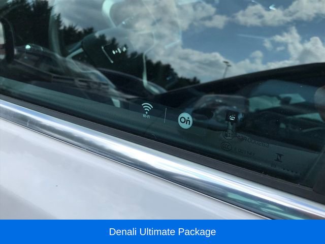 2022 Gmc Acadia Denali photo 2