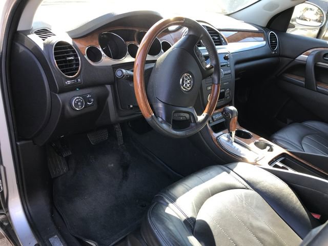 2010 Buick Enclave CXL photo 3