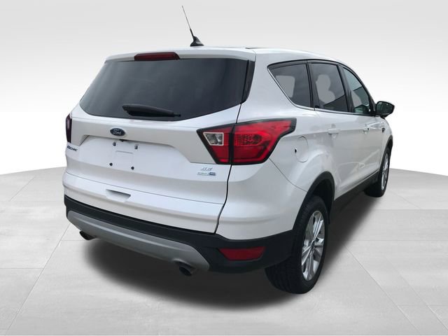2019 Ford Escape SE photo 2