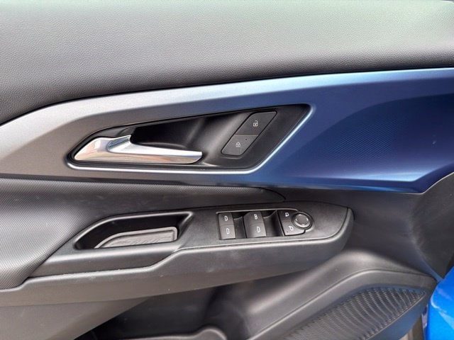 2024 Chevrolet Equinox EV LT - Photo 17