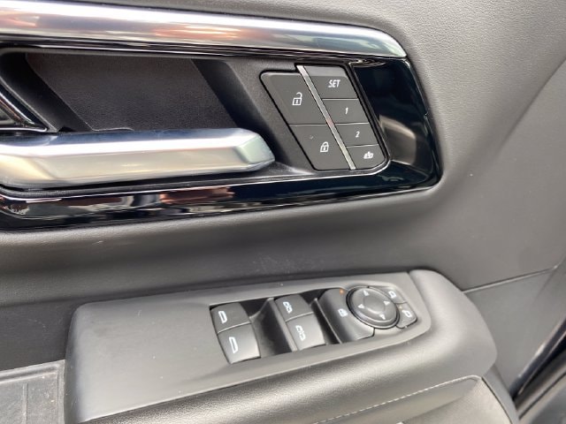 2025 Chevrolet Tahoe LT - Photo 17