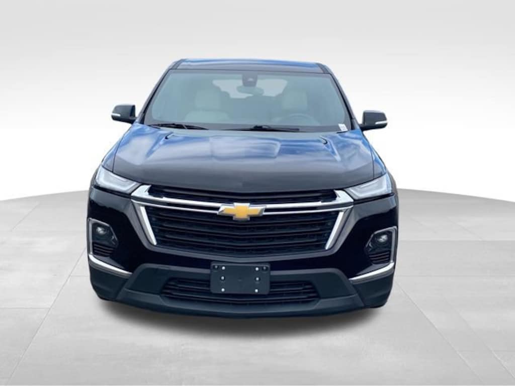 Used 2023 Chevrolet Traverse LS SUV