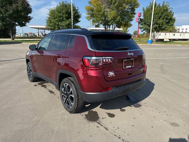 2022 Jeep Compass Limited photo 2