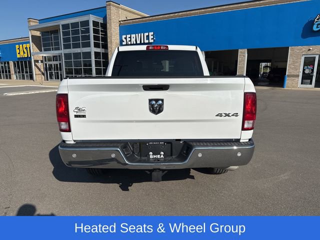 2022 Ram 1500 Classic SLT photo 4
