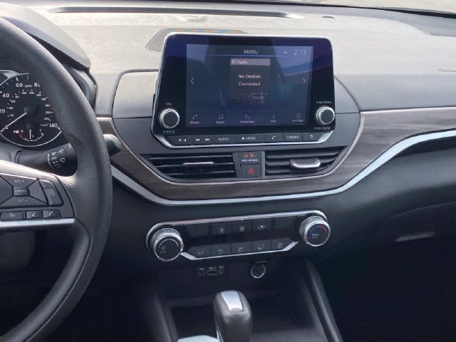 2025 Nissan Altima SV - Photo 10