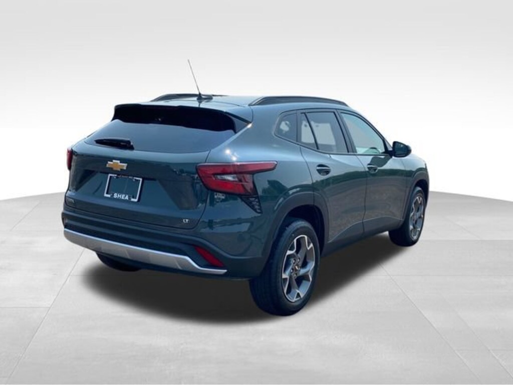Used 2025 Chevrolet Trax LT SUV