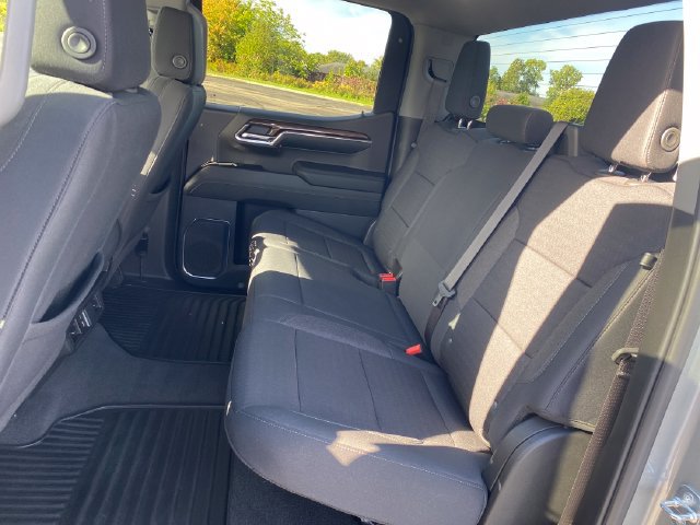 2024 Chevrolet Silverado 1500 LT - Photo 18