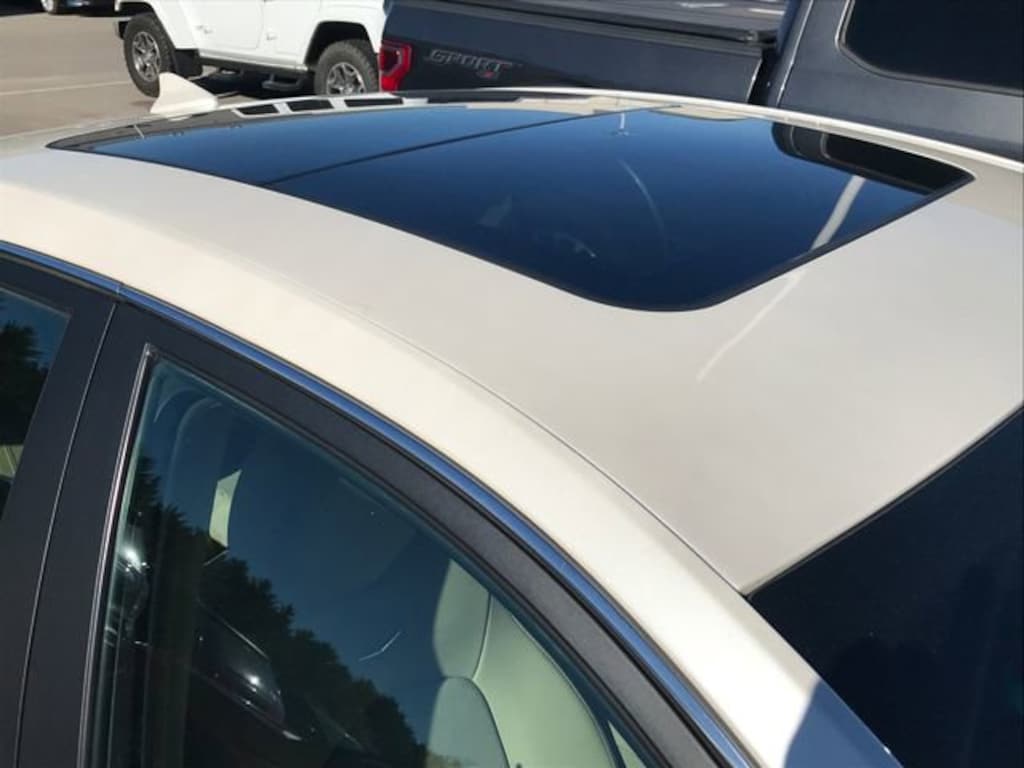 Used 2009 CADILLAC CTS AWD w/1SA Car