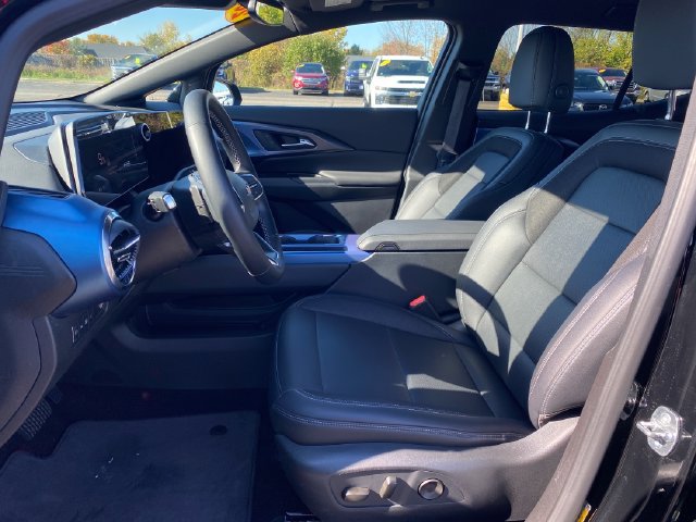 2024 Chevrolet Equinox EV LT - Photo 16