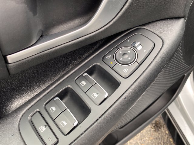 2025 Hyundai Sonata SEL - Photo 17