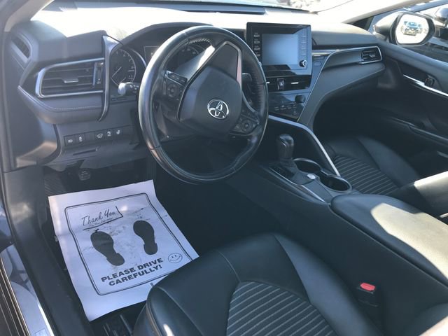 2023 Toyota Camry SE photo 3