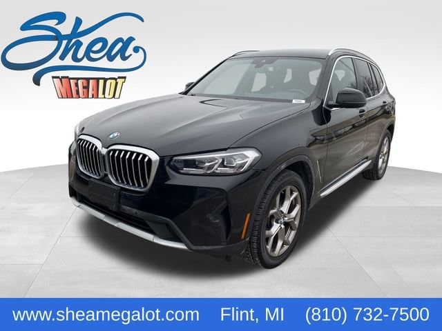 2022 BMW X3 30i's photo