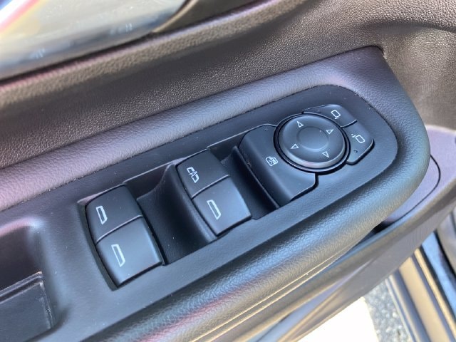 2024 GMC Terrain SLE - Photo 17