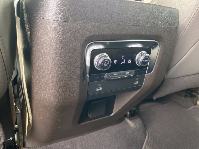 2022 GMC Yukon SLT - Photo 21