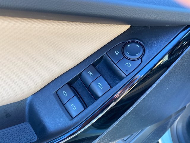 2025 Chevrolet Equinox ACTIV - Photo 19