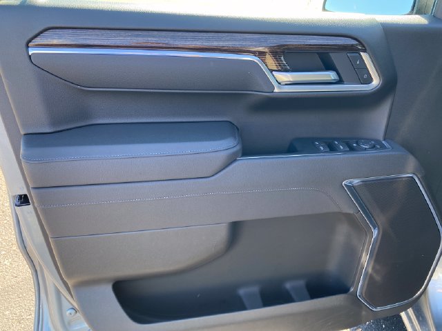 2025 GMC Sierra 1500 Elevation - Photo 17
