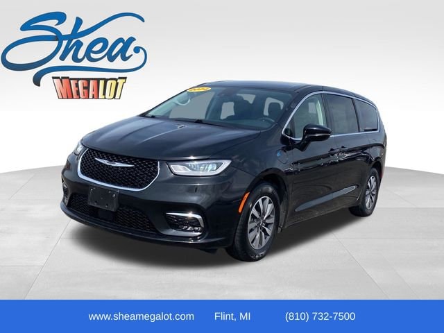 2024 Chrysler Pacifica PHEV Select