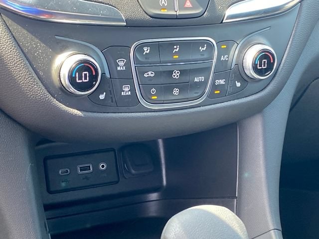 2024 Chevrolet Equinox LT - Photo 12
