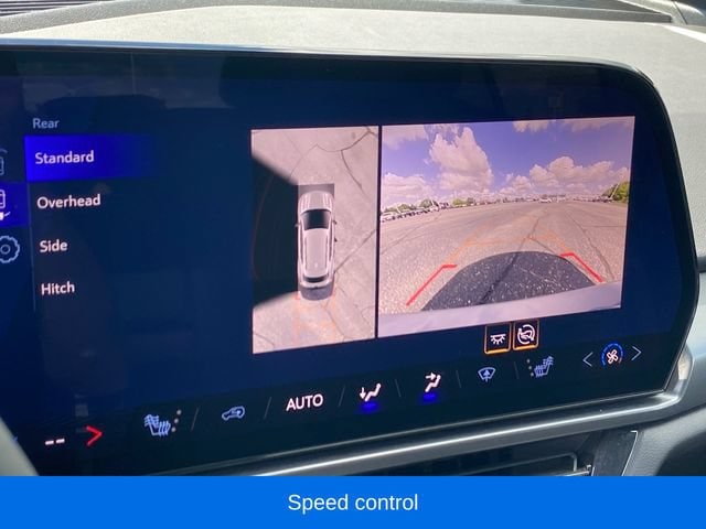 2024 Chevrolet Equinox EV RS - Photo 11