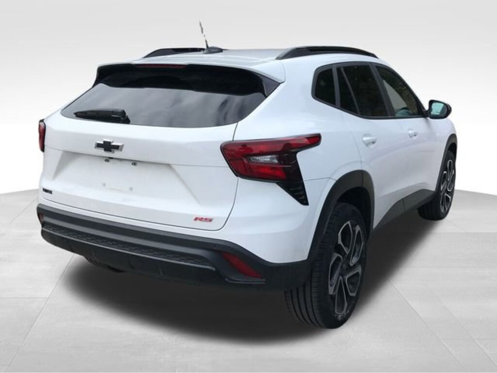 Used 2025 Chevrolet Trax 2RS SUV