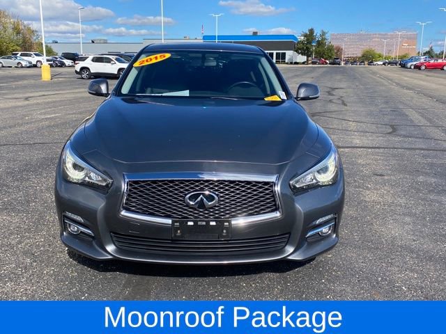 2015 Infiniti Q50 photo 2