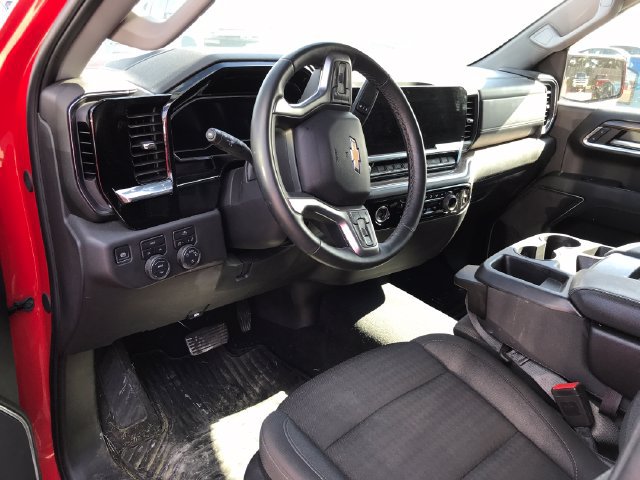 2024 Chevrolet Silverado 1500 LT - Photo 15