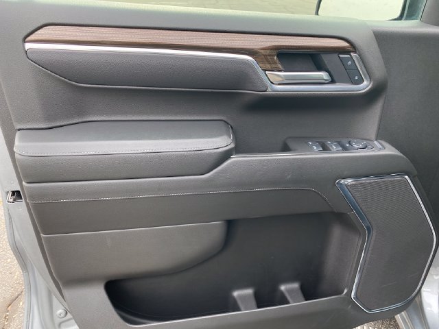 2025 Chevrolet Silverado 1500 LT - Photo 17