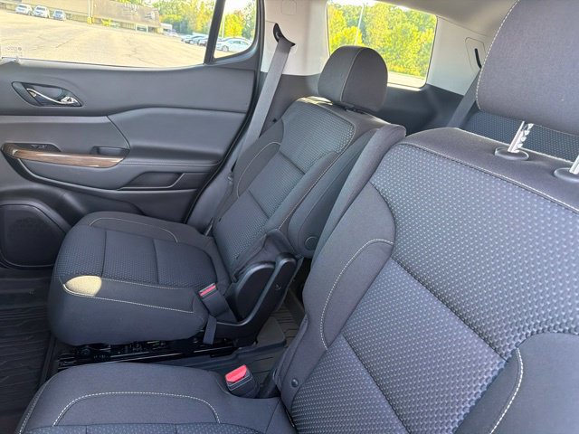 2023 GMC Acadia SLE - Photo 23