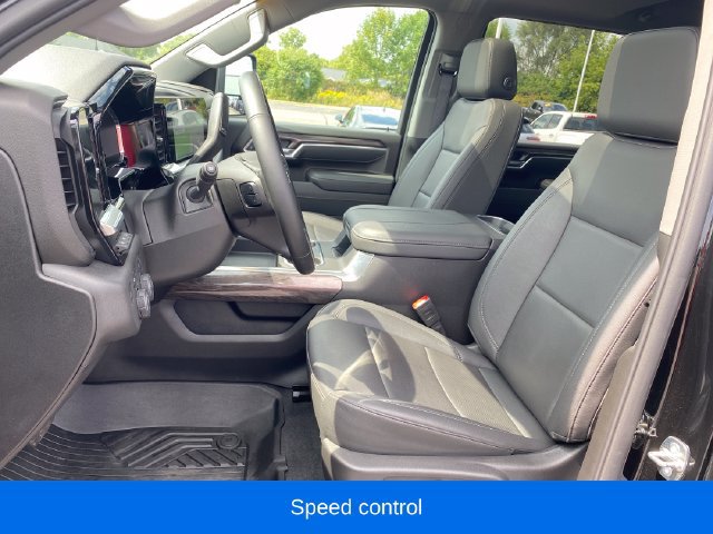 2025 Chevrolet Silverado 2500HD LTZ - Photo 17
