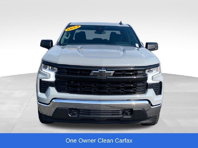 2024 Chevrolet Silverado 1500 LT - Photo 2