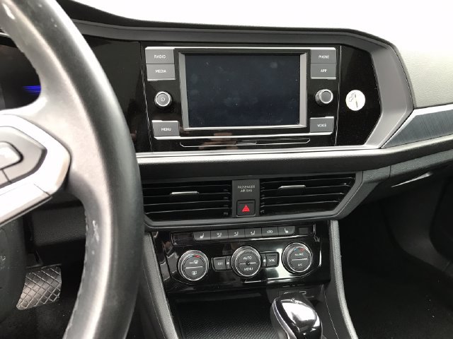 2024 Volkswagen Jetta SE - Photo 29