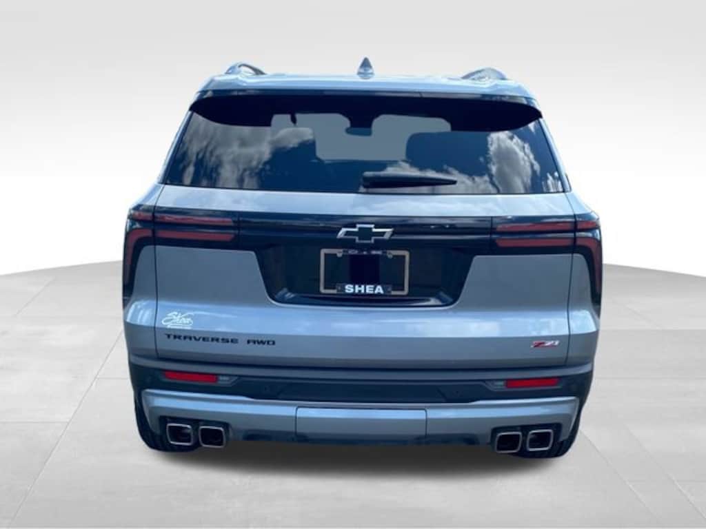 Used 2024 Chevrolet Traverse Z71 SUV