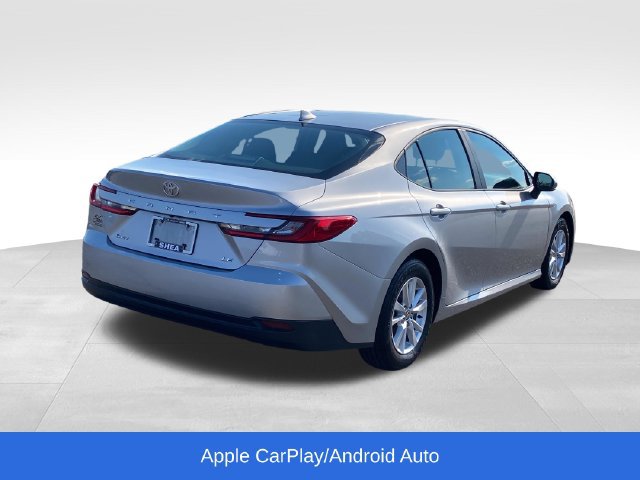 2025 Toyota Camry LE - Photo 4