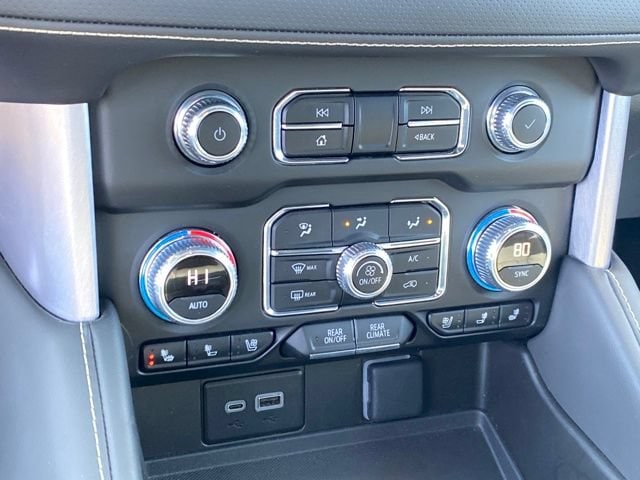 2024 GMC Yukon SLT - Photo 13