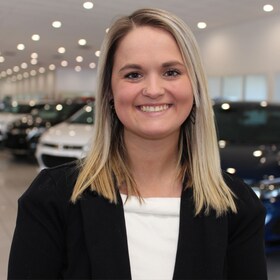 Staff member Rachelle Allison from db74bb13fa96